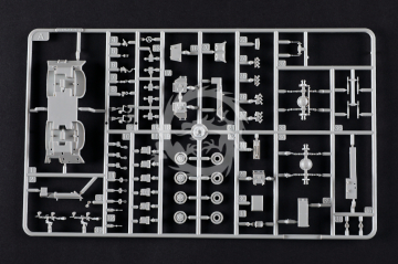  LAV-150 APC 90mm Mecar Gun - Trumpeter 07442 skala 1/72