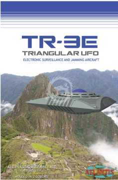 TR-3E Triangular UFO Electronic Surveillance and Jamming Aircraft Atlantis 1021 skala 1:72