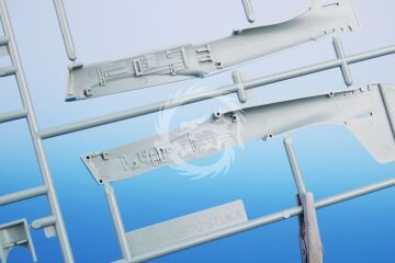 Junkers Ju 87D-1/3 'Combat & Captured' - Special Hobby SH72542 skala 1/72 