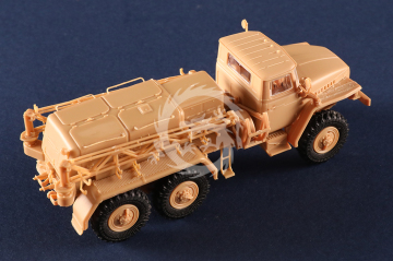  APA-5D Airport Starter Vehicle - Hobby Boss 82962 skala 1/72