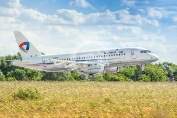 Sukhoi Superjet SSJ-100 -95B Severstal Revaro RG-А092  1/144