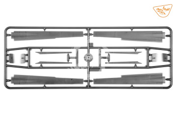 TB.2 Unmanned Aerial Vehicle CP4809 Clear Prop skala 1/48