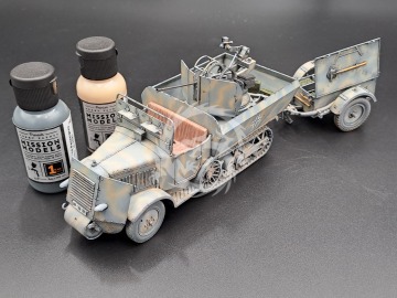 Schutzenpanzerwagen U304(f) mit 2 cm Flak 38-early version - Km Model KM35008 skala 1/35 