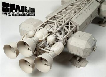 Model plastikowy Space:1999 Eagle Transporter MPC 825 skala 1/48