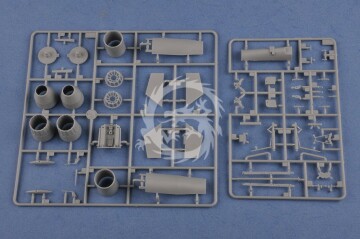 Model plastikowy Su-27 Flanker Early Version HobbyBoss 81712 skala 1/48