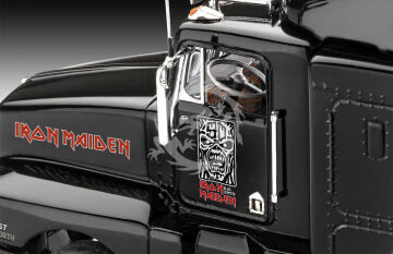 Tour Truck Iron Maiden (50th Anniversary) - Revell 07740 skala 1/32