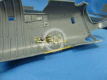 B-24. Wheel Bays - Metallic Details MDR3202 skala 1/32