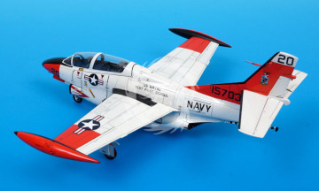 Model plastikowy T-2C Buckeye 'US Naval Test Pilot School', Wolfpack WP10006, skala 1/72