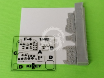 Zestaw dodatków F-4 D Phantom cockpit set (Zoukei Mura kit) with front wheel bay KIRREY KR018 1/48