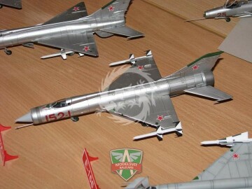 Model plastikowy E-152-1 ModelSvit 72036 skala 1/72
