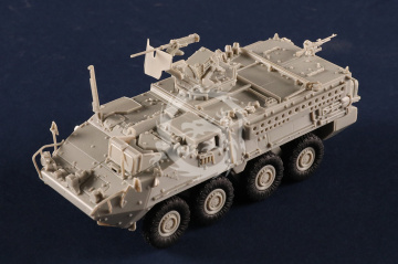 M1127 Stryker Reconnaissance Vehicle (RV) Trumpeter 07422 skala 1/72