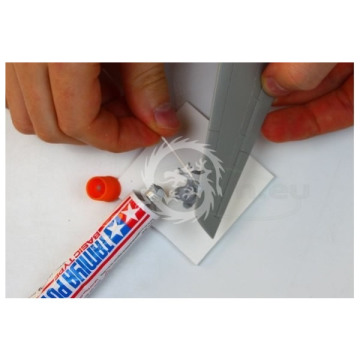 Szara Szpachlówka szpachla Putty Basic 32g Tamiya 87053
