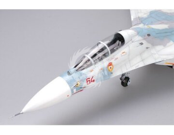 Sukhoi Su-27UB Flanker-C Trumpeter 02270 skala 1/32