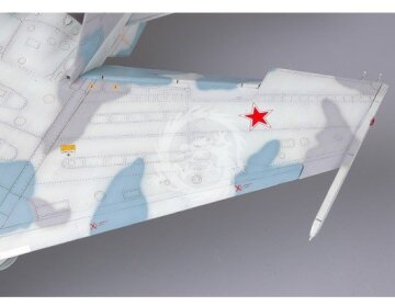 Sukhoi Su-27UB Flanker-C Trumpeter 02270 skala 1/32