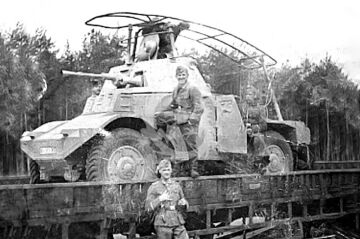 PRZEDSPRZEDAŻ - Panzerspähwagen (Funk) P204(f), Armoured Command Vehicle - ICM 35378 skala 1/35