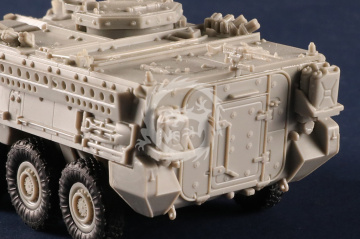 M1127 Stryker Reconnaissance Vehicle (RV) Trumpeter 07422 skala 1/72