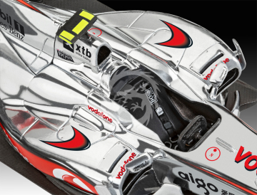 Vodafone McLaren Mercedes MP4-25 Lewis Hamilton - Revell 07096 skala 1/24