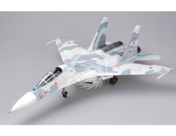 Sukhoi Su-27UB Flanker-C Trumpeter 02270 skala 1/32