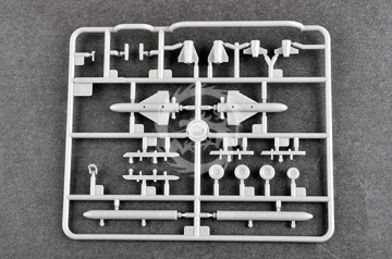 Xian H-6K Strategic Bomber Trumpeter 03930 skala 1/144