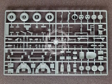 DH-100 Vampire FB.5 Infinity Models INF 3204 skala 1/32