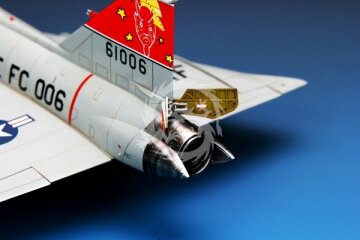 F-102A (Case X) Meng Model DS-003 skala1/72