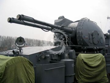 AK-130 Russian Navy 130mm Automatic Naval Gun Takom 2129 skala 1/35